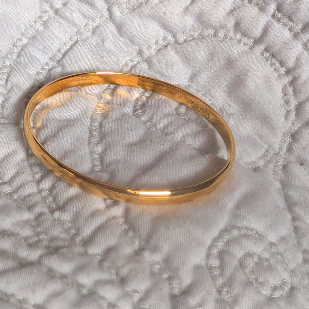 Kate Spade Heart Of Gold Idiom Bangle - Picture 3 of 4